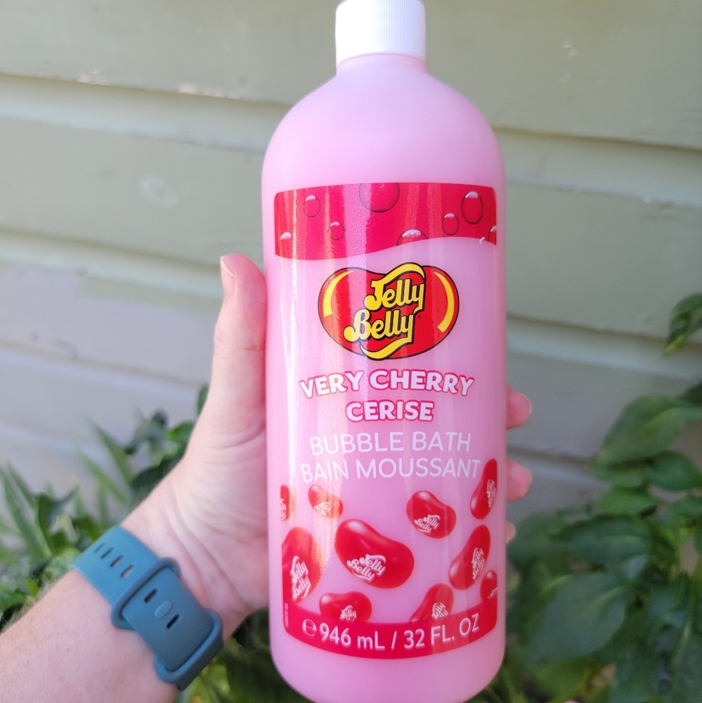 RARE Jelly Belly Very Cherry Bubble Bath 32 oz Fun Relaxing Self Care